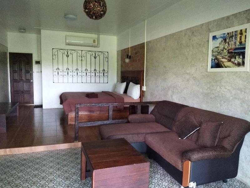 Chanthaburi Garden Hotel image