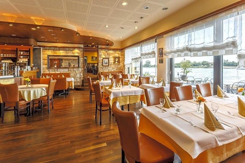 Hotel Rheingold image