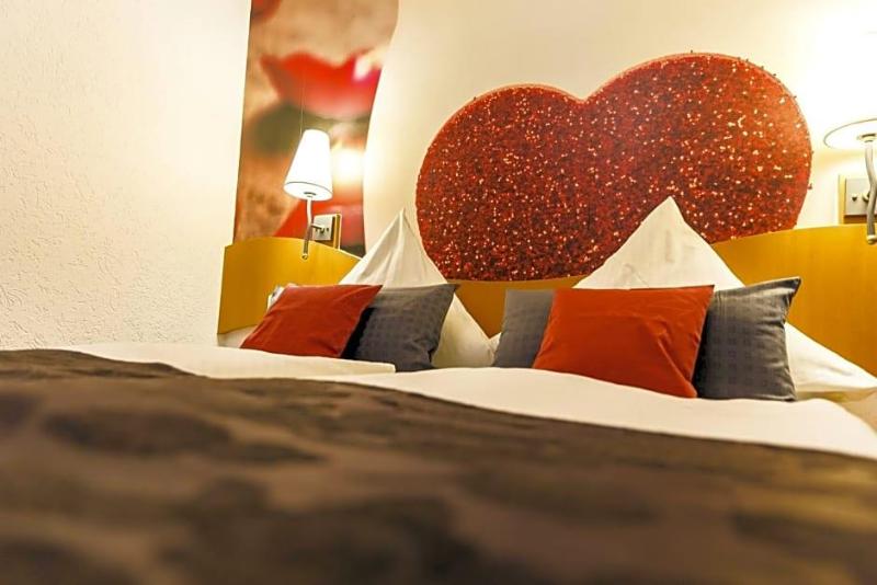 Hotel Rheingold image