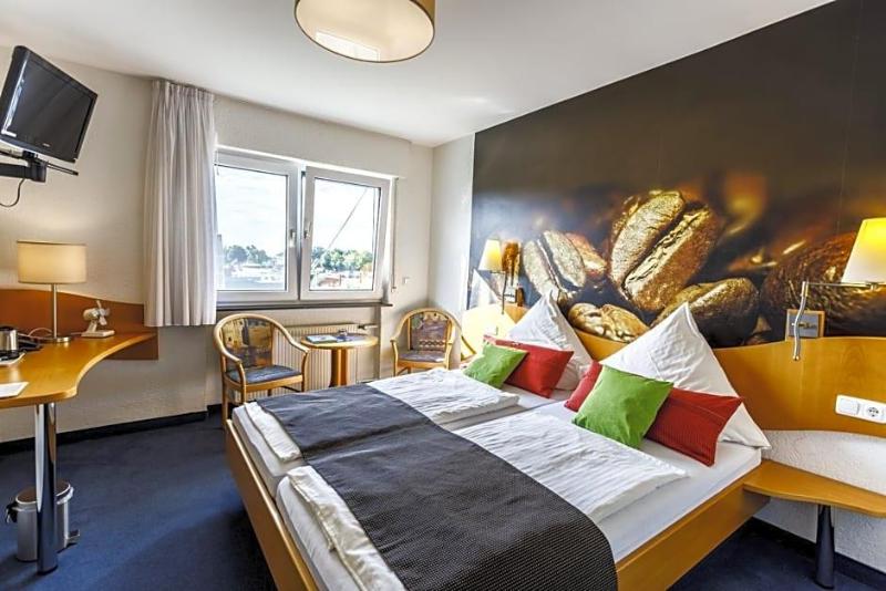 Hotel Rheingold image