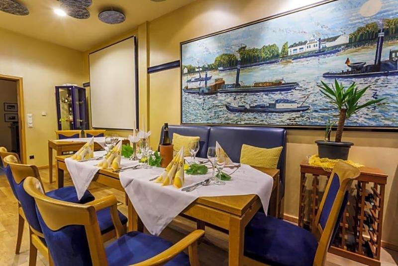Hotel Rheingold image