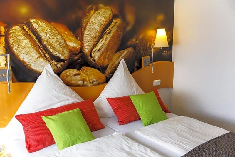 Hotel Rheingold image