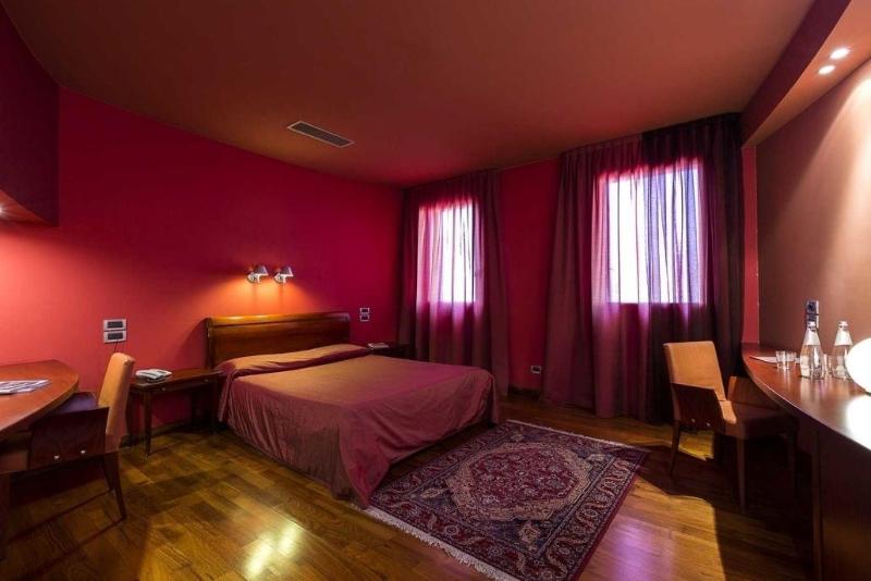 Hotel Ristorante Due Platani image