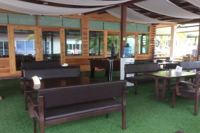 Check In & Chill Out Laem Sok Pier image 3