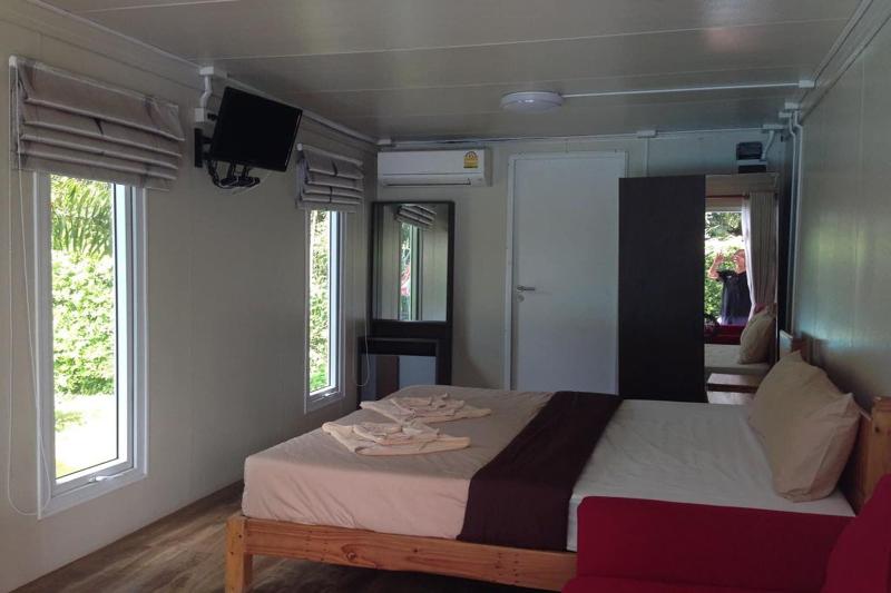 Check In & Chill Out Laem Sok Pier image