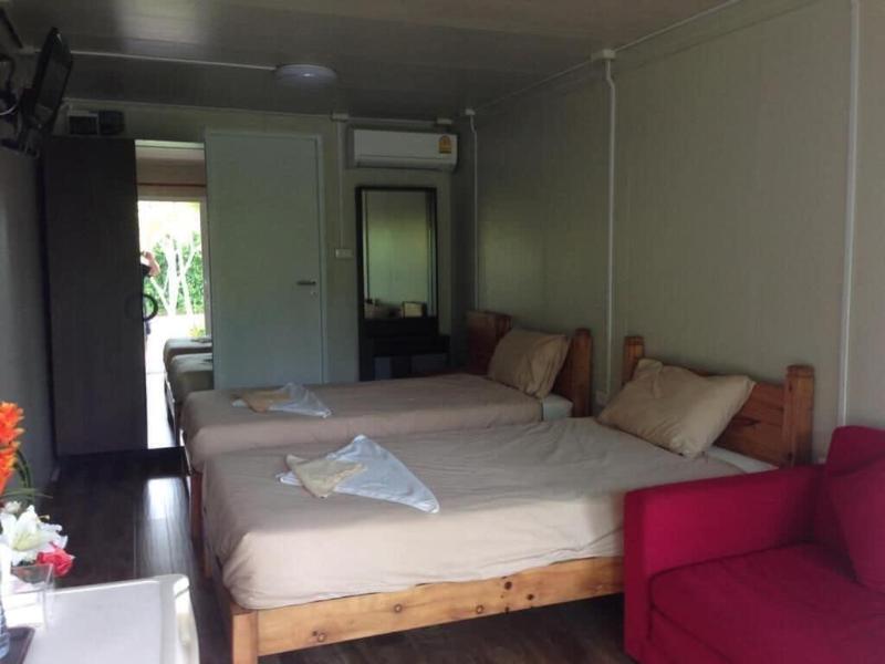 Check In & Chill Out Laem Sok Pier image