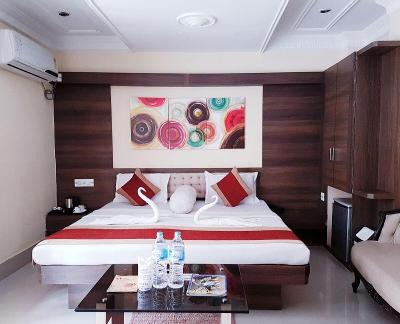 Hotel Royal Bengal image