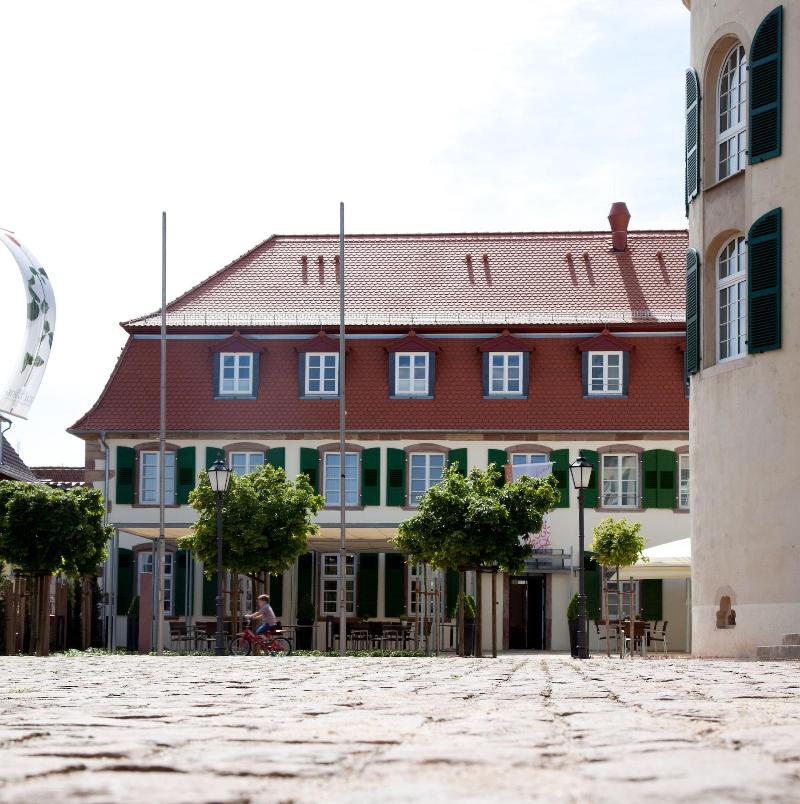 Schlosshotel Bergzaberner Hof image
