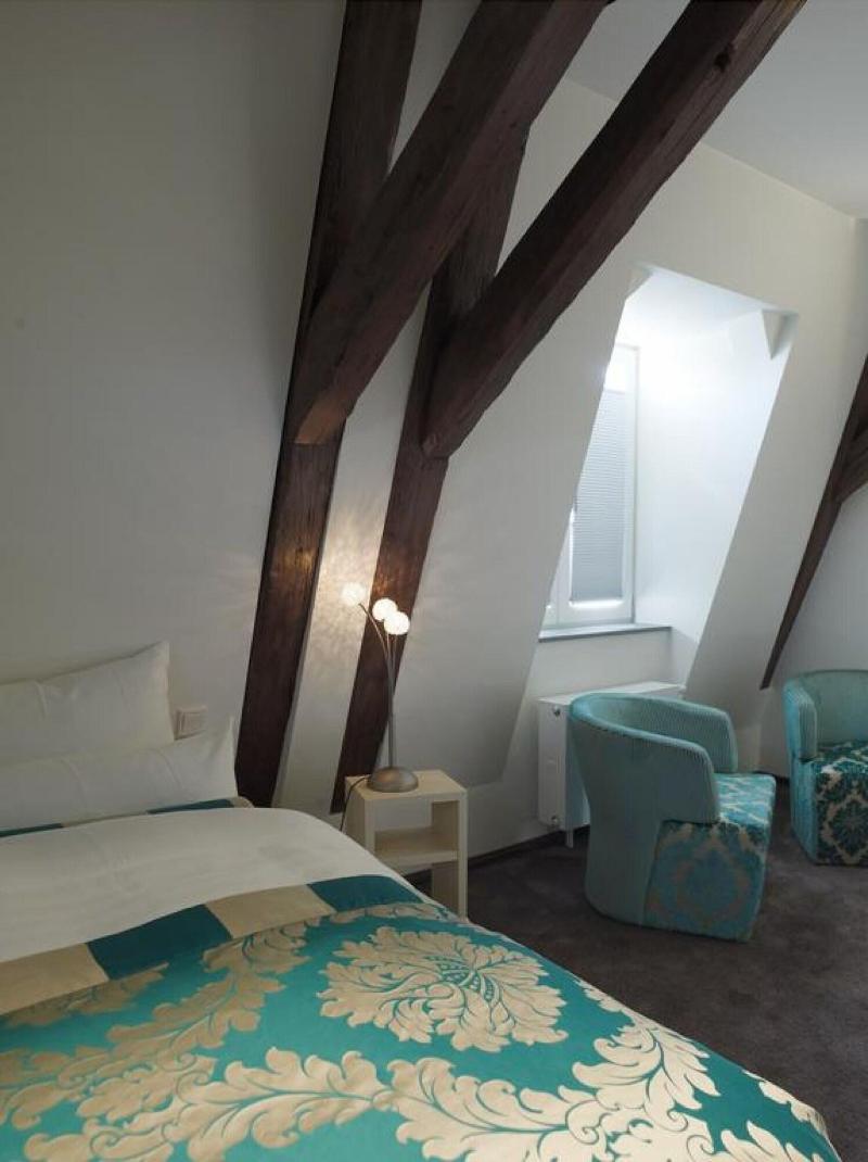 Schlosshotel Bergzaberner Hof image