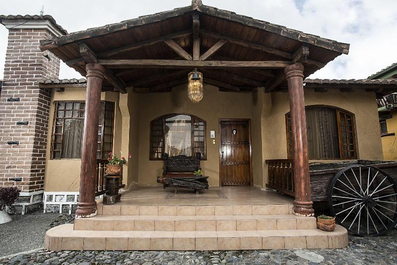 Hotel Rumipamba De Las Rosas image
