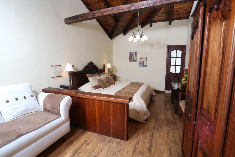 Hotel Rumipamba De Las Rosas image