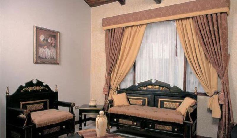 Hotel Rumipamba De Las Rosas image