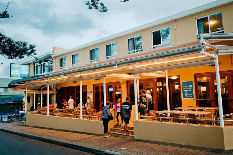 Seabreeze Beach Hotel image