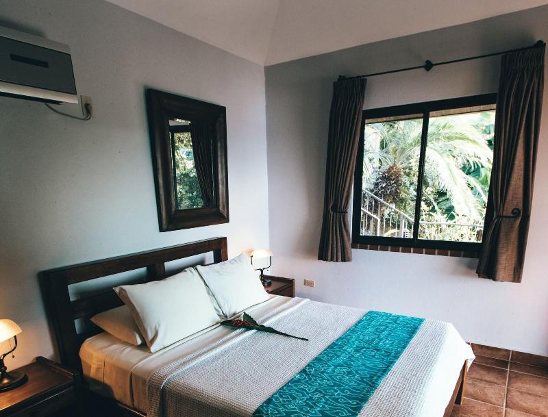 Seagull Cove Resort image
