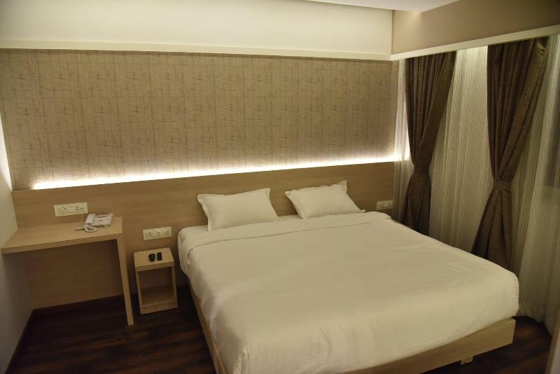 Hotel Samudra image