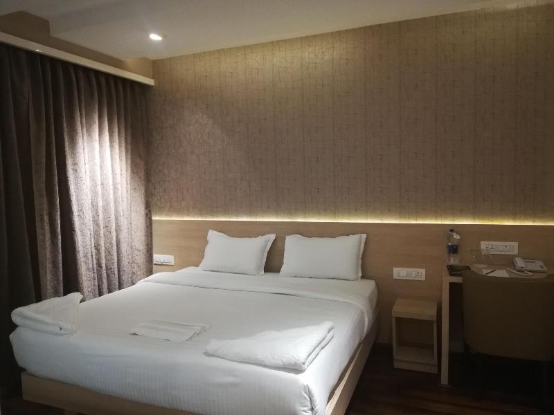 Hotel Samudra image