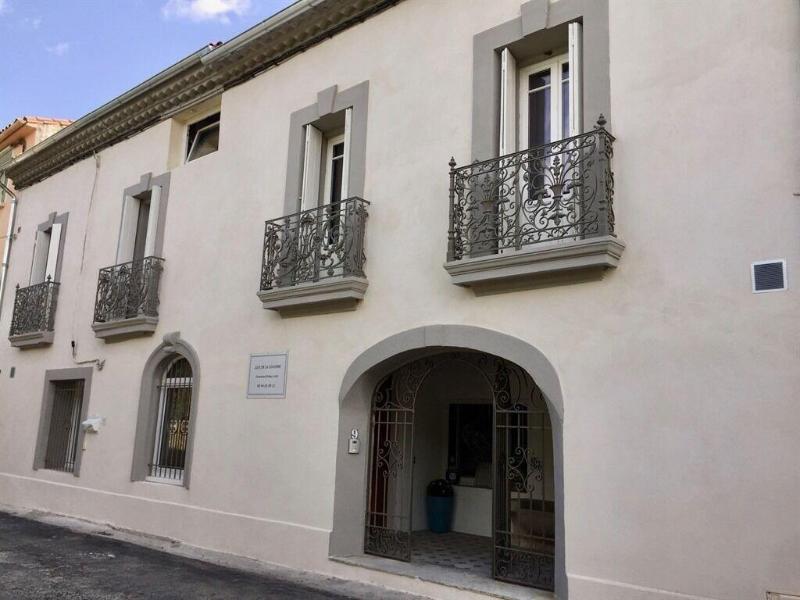 Clos De La Colombe image