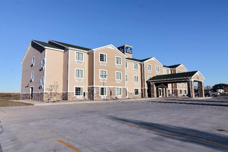 Cobblestone Hotel & Suites - Beulah image