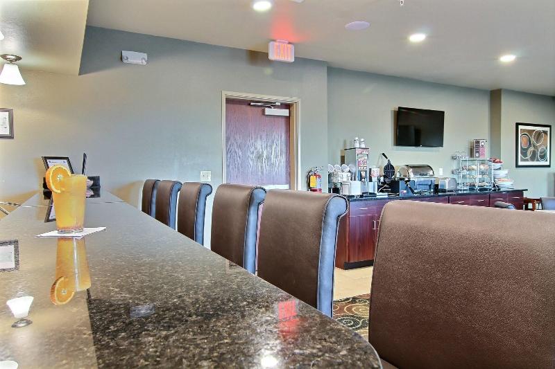 Cobblestone Hotel & Suites - Beulah image