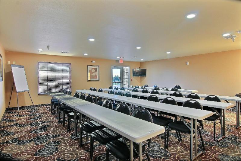 Cobblestone Hotel & Suites - Beulah image