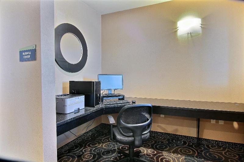Cobblestone Hotel & Suites - Beulah image