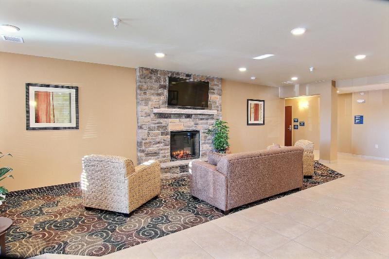 Cobblestone Hotel & Suites - Beulah image
