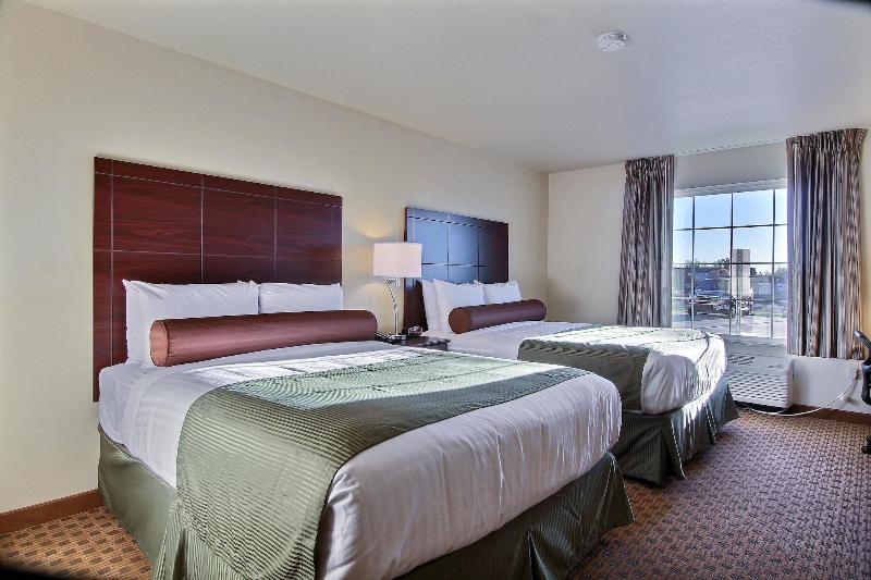 Cobblestone Hotel & Suites - Beulah image