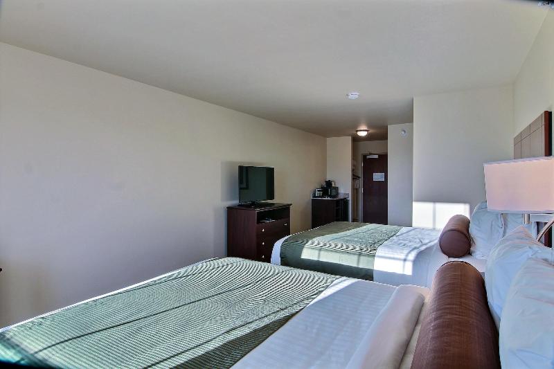 Cobblestone Hotel & Suites - Beulah image
