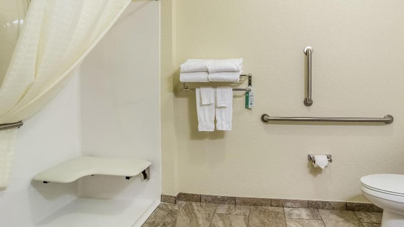 Cobblestone Hotel & Suites - Beulah image