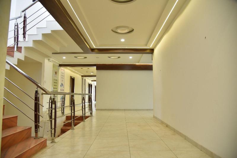 Hotel Savera Inn