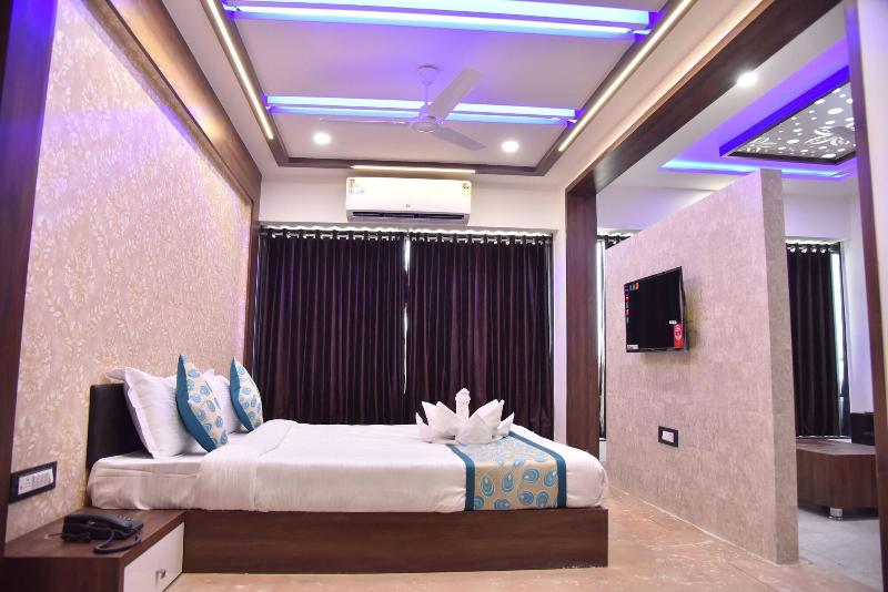Hotel Savera Inn 5