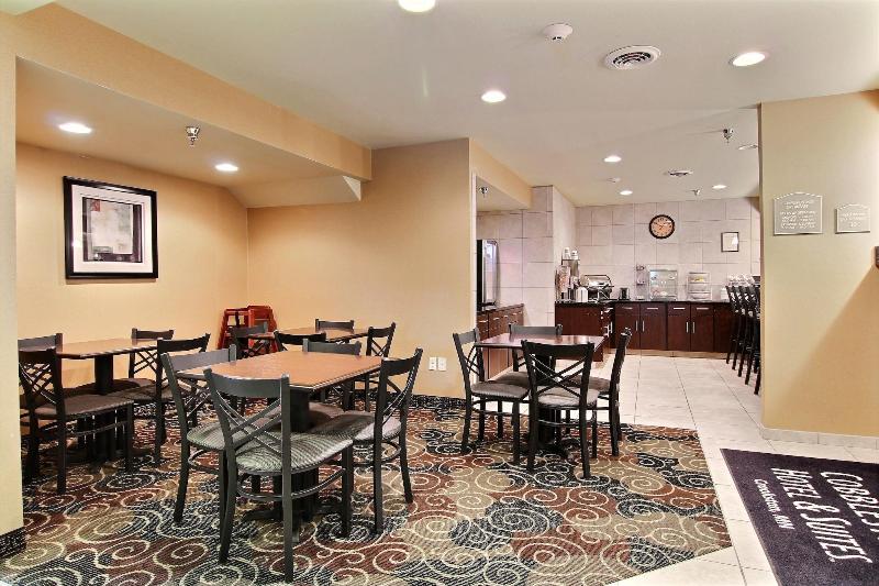 Cobblestone Hotel & Suites - Crookston image