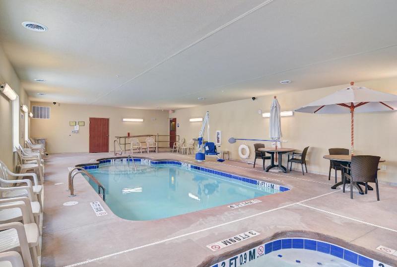 Cobblestone Hotel & Suites - Punxsutawney image