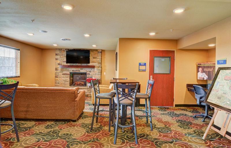 Cobblestone Hotel & Suites - Punxsutawney image