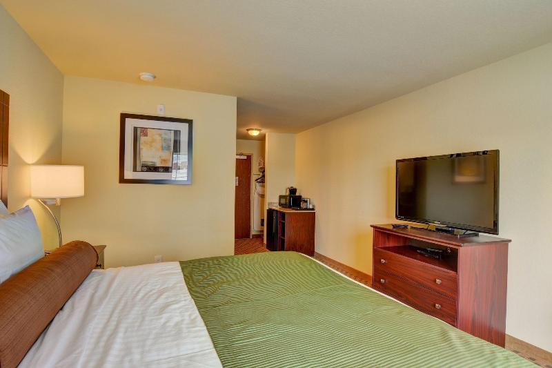 Cobblestone Hotel & Suites - Punxsutawney image