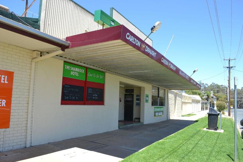 Shamrock Hotel Motel Balranald image