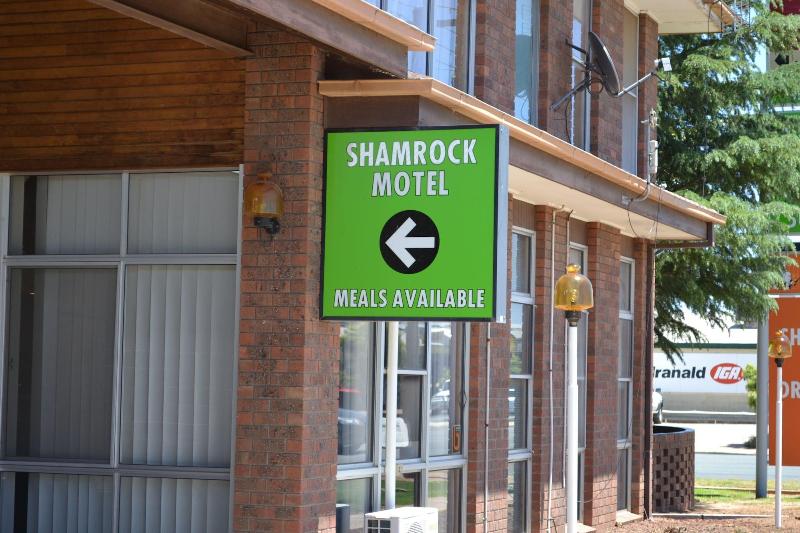 Shamrock Hotel Motel Balranald image