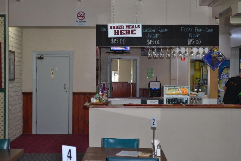 Shamrock Hotel Motel Balranald image