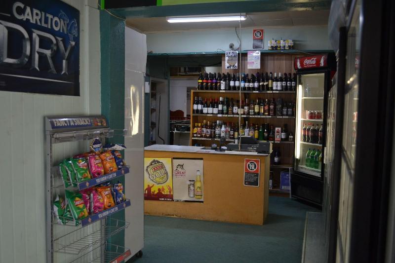 Shamrock Hotel Motel Balranald image