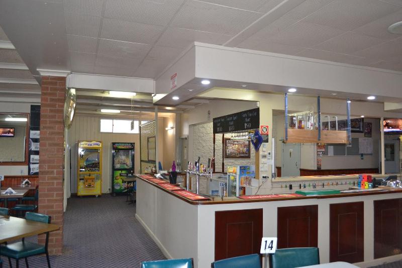 Shamrock Hotel Motel Balranald image