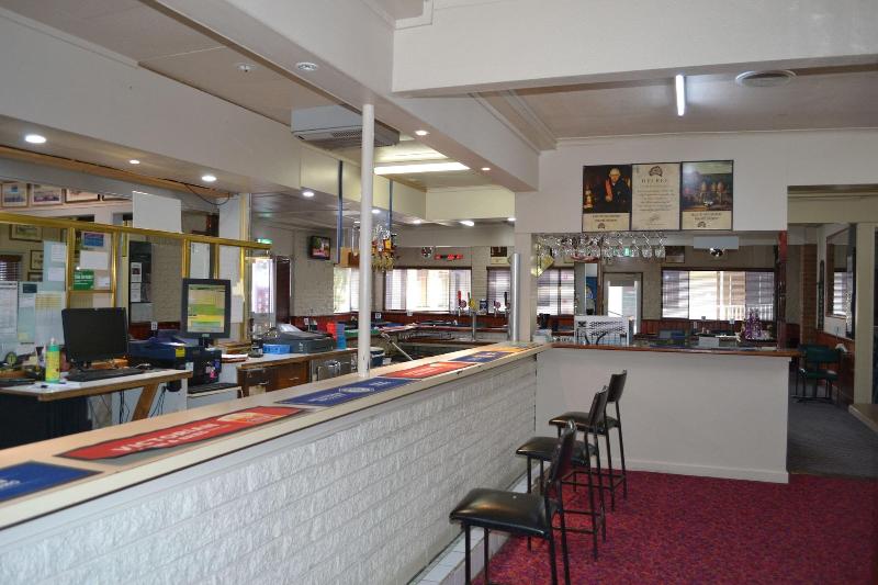 Shamrock Hotel Motel Balranald image