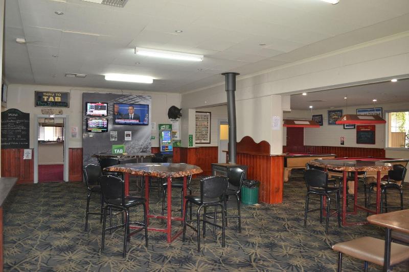Shamrock Hotel Motel Balranald image