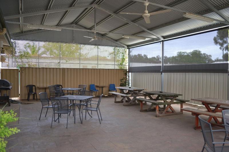 Shamrock Hotel Motel Balranald image