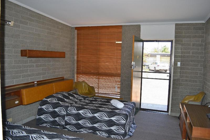 Shamrock Hotel Motel Balranald image
