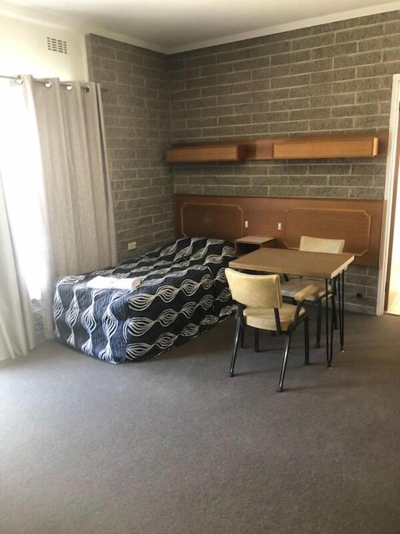 Shamrock Hotel Motel Balranald image