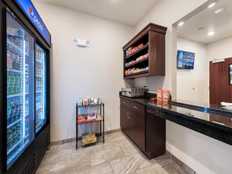 Cobblestone Hotel & Suites - Urbana image