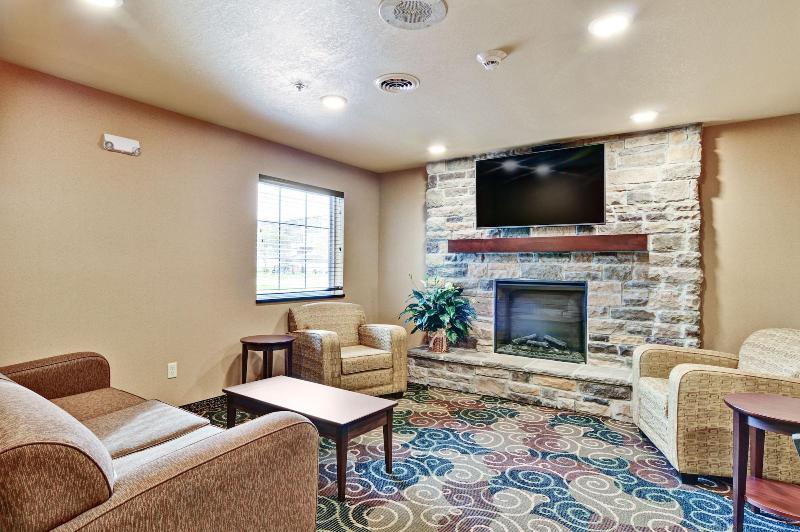 Cobblestone Inn & Suites - Ambridge image