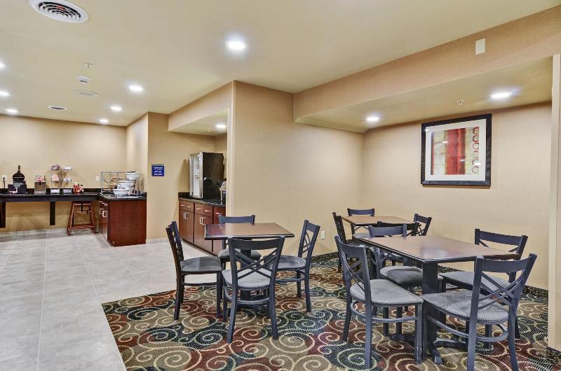 Cobblestone Inn & Suites - Ambridge image