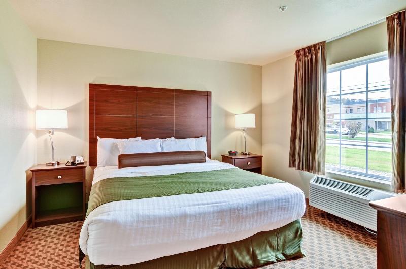 Cobblestone Inn & Suites - Ambridge image