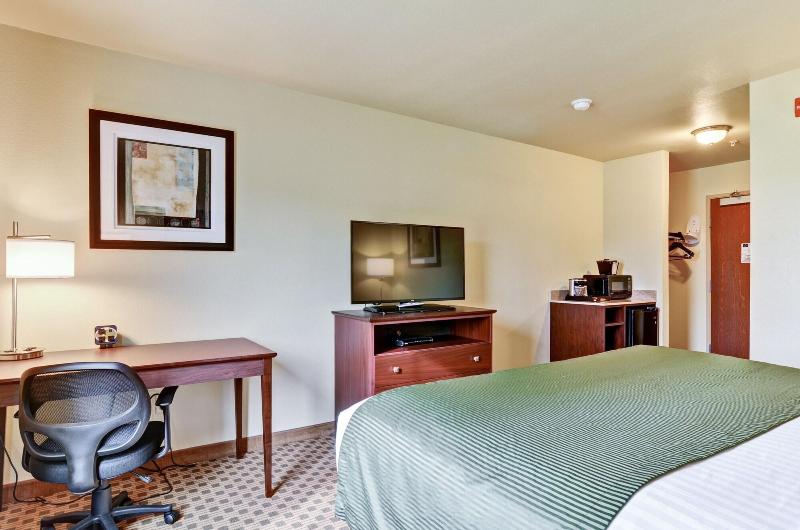 Cobblestone Inn & Suites - Ambridge image